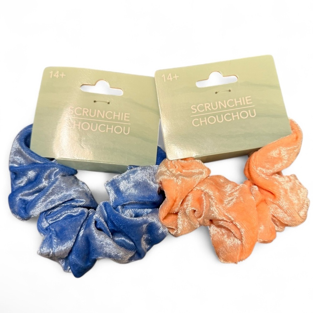 BNWT Large Velvet Velour Hair Scrunchies